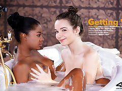 Getting Wet - Purr Simona & Sofi Vega