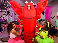 Cosplayin' Stepmom in Unexpected Threesome?, Scene #01